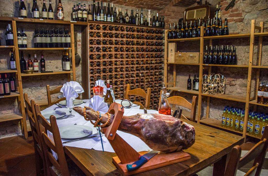 Hotel Ristorante La Perla Varallo Pombia المظهر الخارجي الصورة