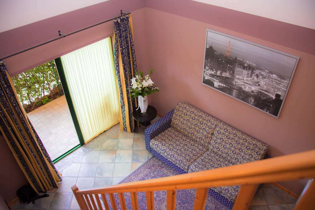 Hotel Ristorante La Perla Varallo Pombia الغرفة الصورة